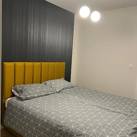 Apartament Discreet Sleep In City Center Parking Garaz Kozia Kielce Exterior photo