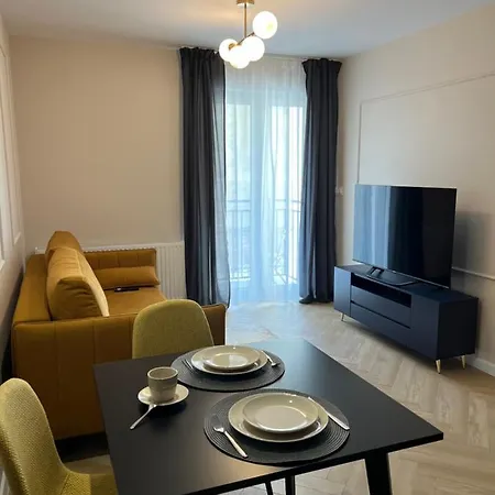 Apartament Discreet Sleep In City Center Parking Garaz Kozia Kielce Exterior photo