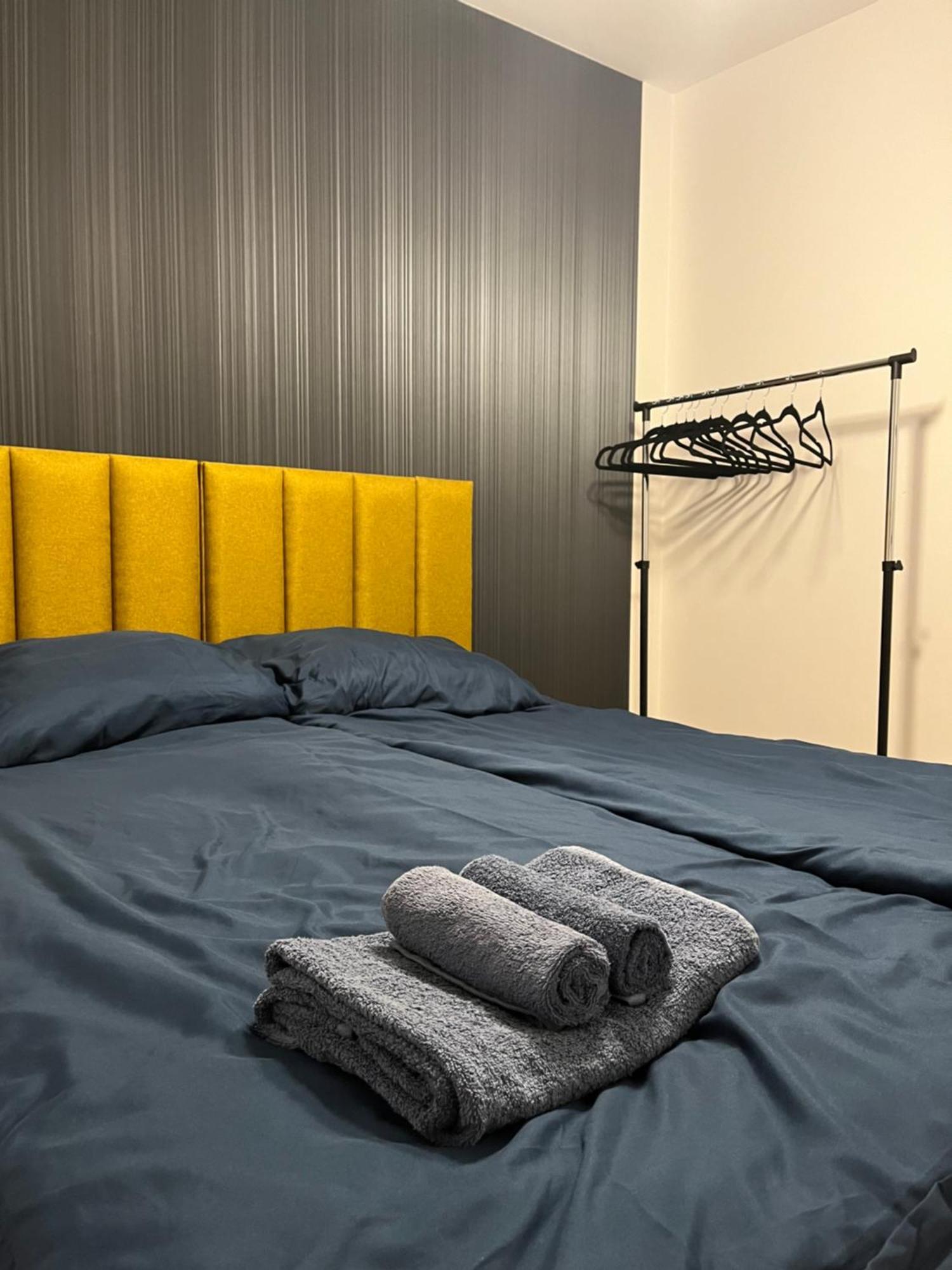 Discreet Sleep In Center Parking Garaz Kozia * Kielce